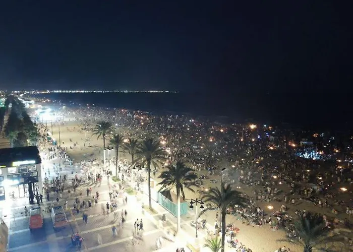 Delux דירה *