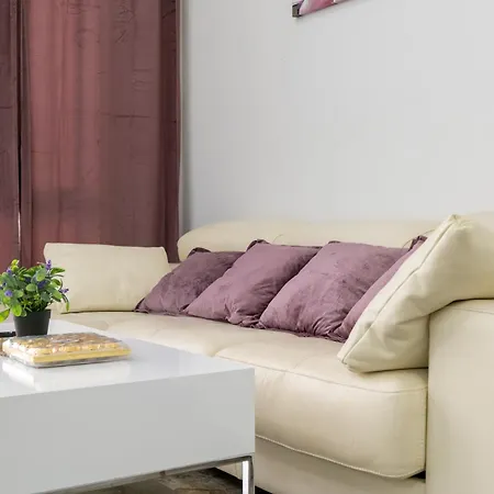 Delux Apartment *